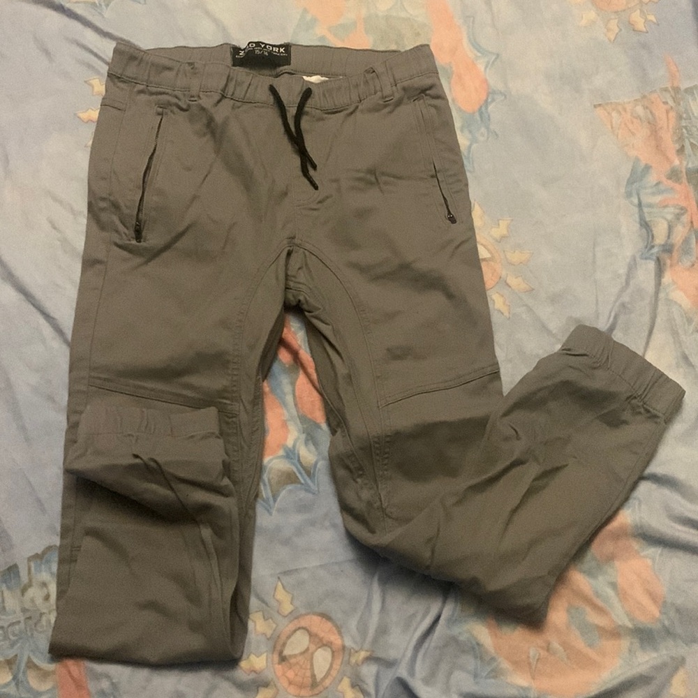 Grey zoo york men’s khaki cuffed pants